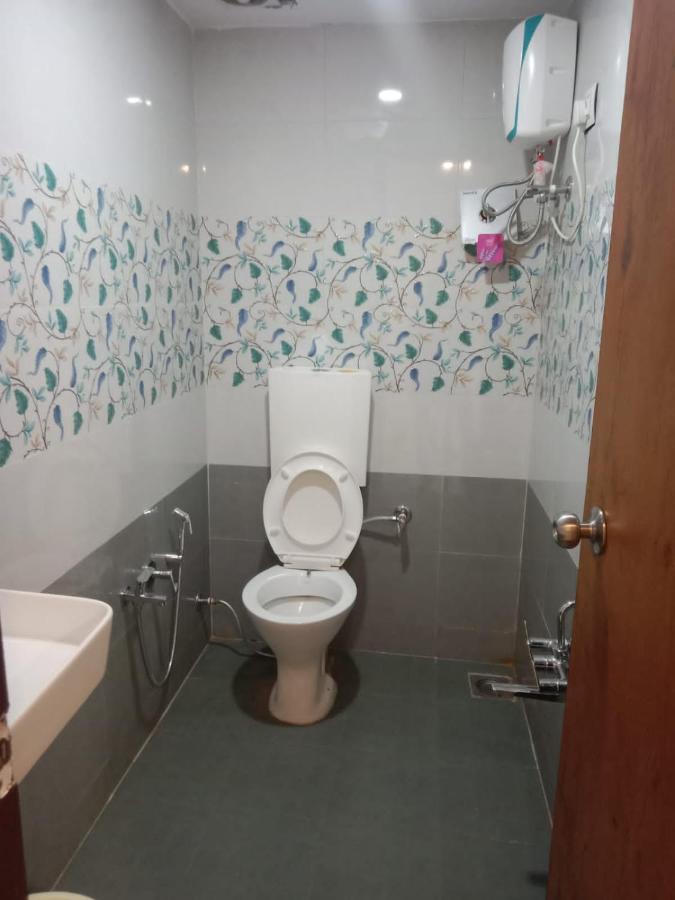 Hotel Shreeji'S Gandhinagar Buitenkant foto